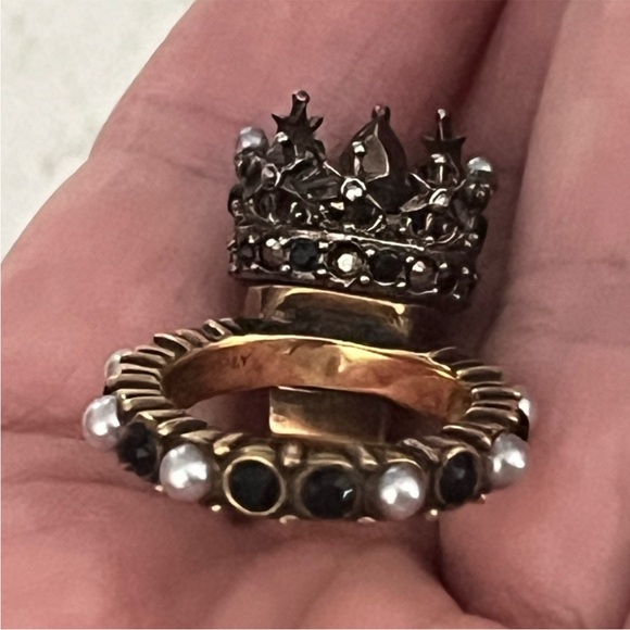 Alexander McQueen Queen Ring - Picture 11 of 15